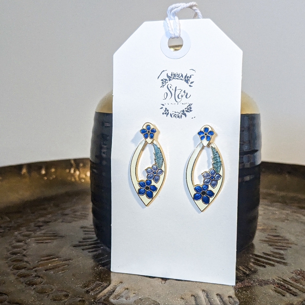 FLORAL EARRINGS